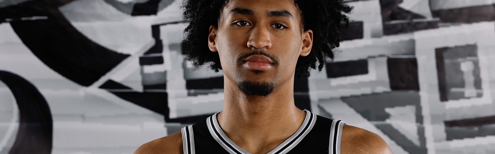 PG模拟器-哈珀左手拇指韧带部分撕裂&amp;已手术 马刺希望其能为揭幕战做好准备