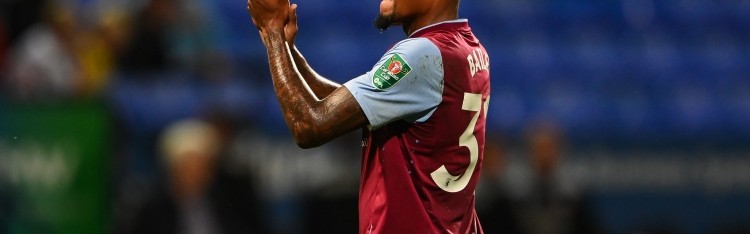 记者：利昂-贝利的团队今日赴意大利与罗马谈判 维拉愿将球员出售