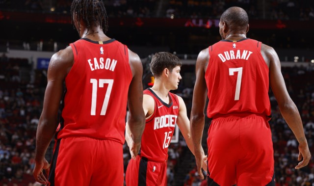 PG电子平台网站-伊森攻防状态火热，布伦森被防得欲哭无泪，申京调整出色各司其职|火箭|尼克斯|NBA常规赛|投篮|阿尔佩伦-申京_新浪体育_新浪新闻