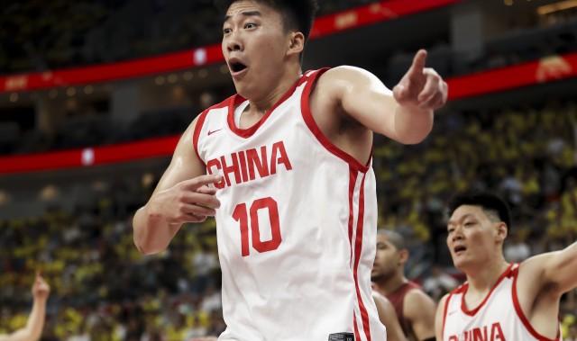 王俊杰：感谢郭指导给我机会，赛前他让我上场一定锁死对方19号